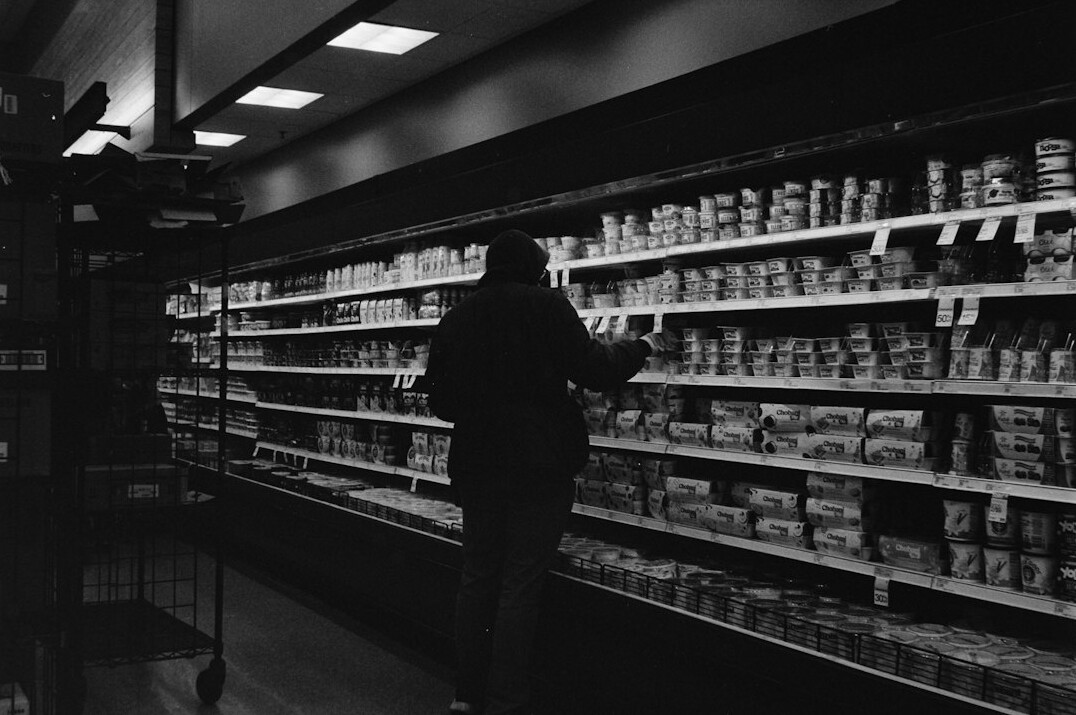 store detective in supermarket