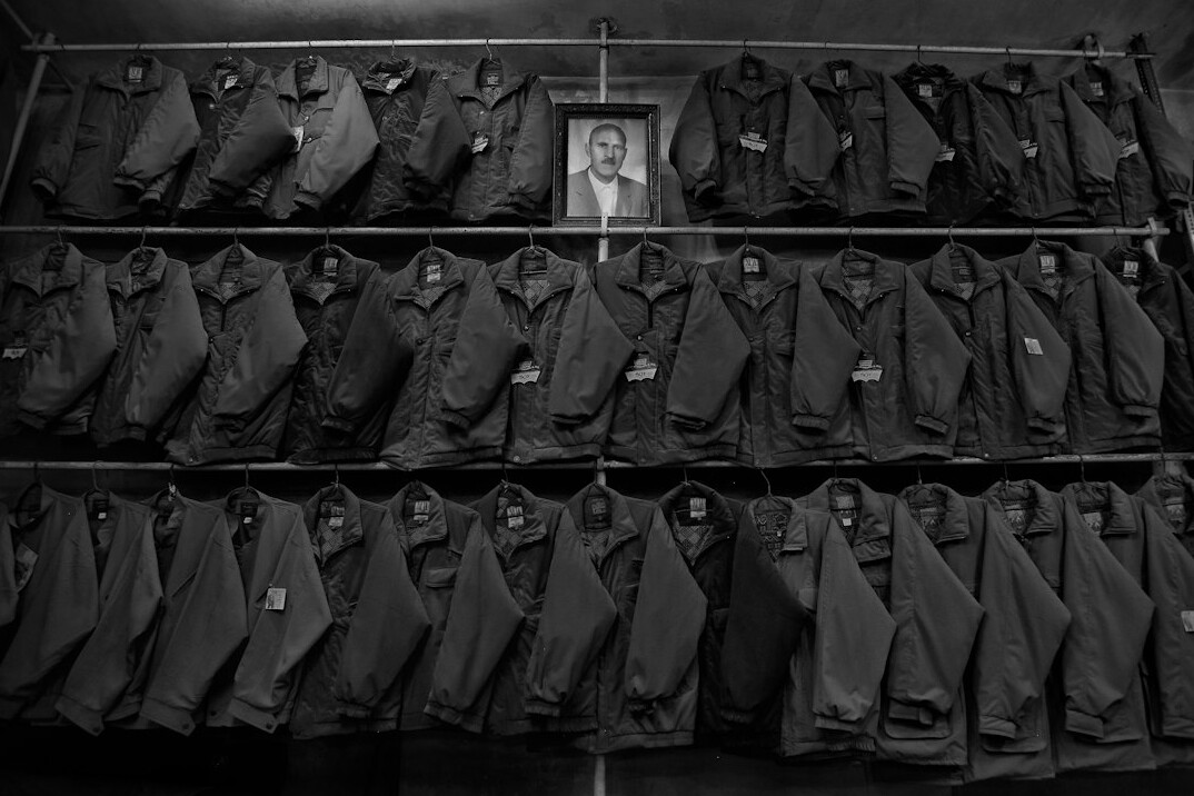 detective in plain clothes